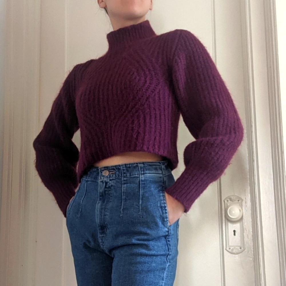 Host Pick💜Purple Cropped Sweater With Puff Sleeves